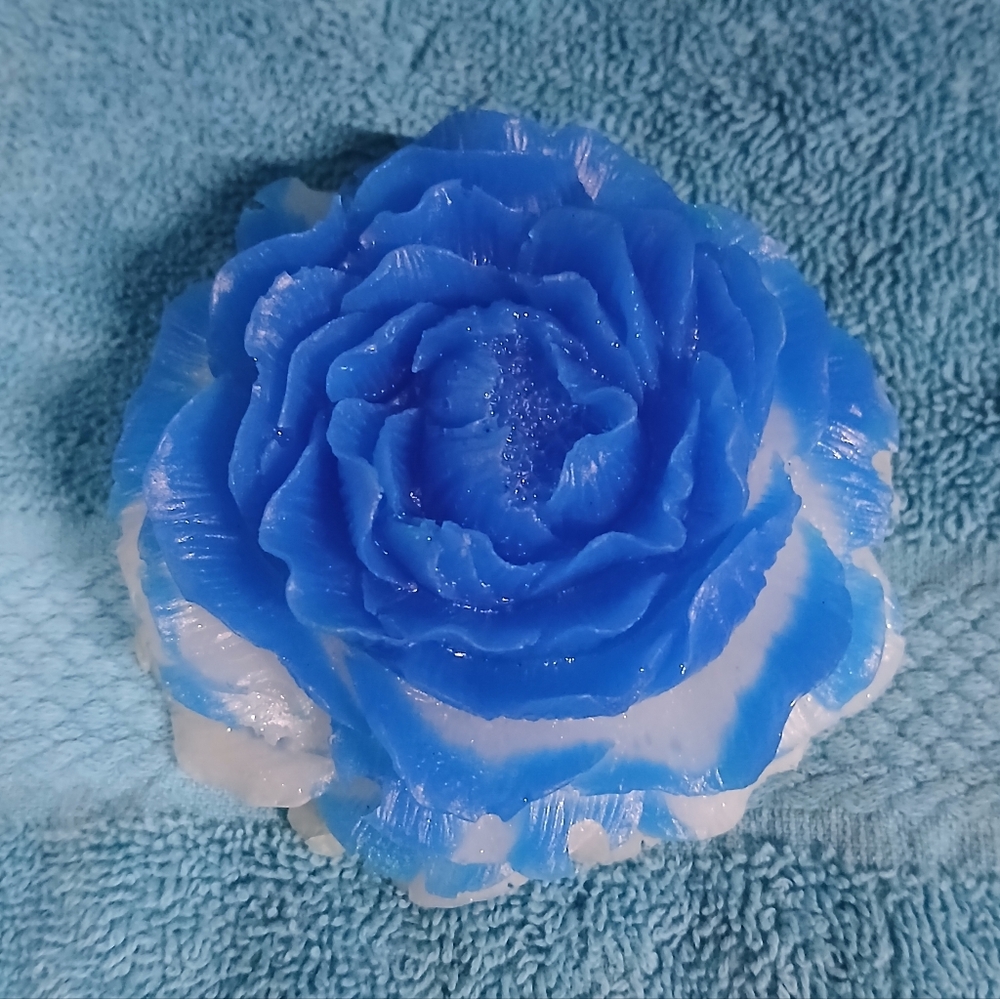 Blue and White Resin Rose-Shaped Paperweight Art Decor